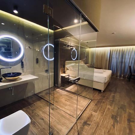 Deluxe Rooms In Blloku Area تيرانا المظهر الخارجي الصورة