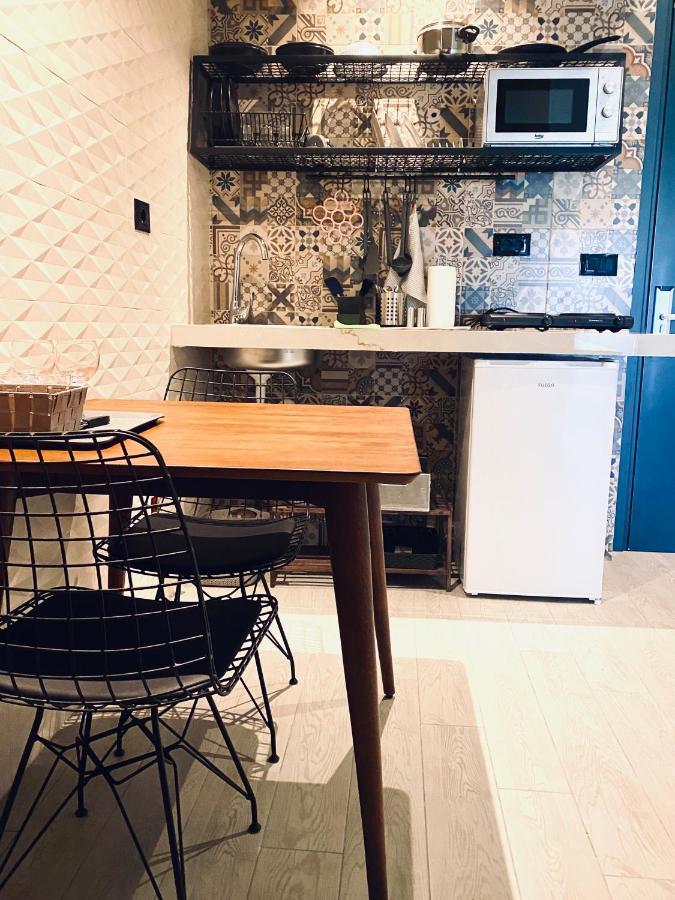 Deluxe Rooms In Blloku Area تيرانا المظهر الخارجي الصورة