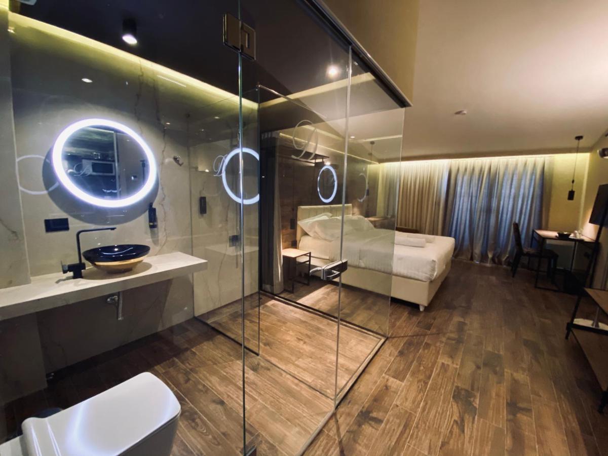 Deluxe Rooms In Blloku Area تيرانا المظهر الخارجي الصورة