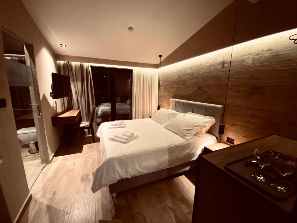 Deluxe Rooms In Blloku Area تيرانا المظهر الخارجي الصورة